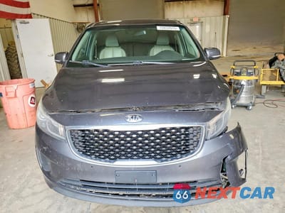 Piąte zdjęcie samochodu w środku: 2017 KIA SEDONA LX VIN:KNDMB5C10H6329089 - miniatura