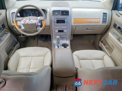 Zdjęcie 8 z 13 samochodu: 2007 LINCOLN MKX VIN:2LMDU88C77BJ30420 - miniatura