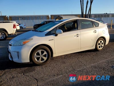 2013 TOYOTA PRIUS TWO JTDKN3DU7D5691318 - główne zdjęcie licytacji z USA - miniatura