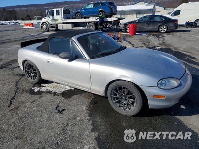 Czwarte zdjęcie samochodu z boku: 1999 MAZDA MX-5 MIATA VIN:JM1NB3536X0118116 - miniatura