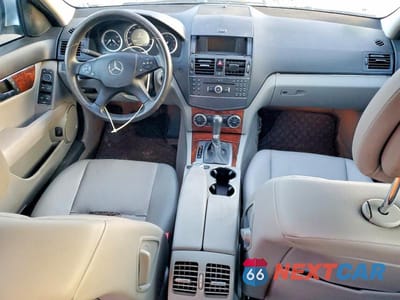 Zdjęcie 8 z 12 samochodu: 2008 MERCEDES-BENZ C 300 4MATIC VIN:WDDGF81X98F093266 - miniatura