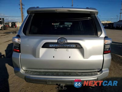 Zdjęcie 6 z 11 samochodu: 2015 TOYOTA 4RUNNER SR5/SR5 PREMIUM VIN:JTEBU5JR6F5267934 - miniatura