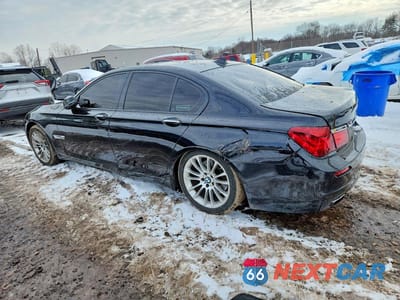Drugie zdjęcie samochodu z przodu: 2013 BMW 740 I VIN:WBAYA6C5XDC994927 - miniatura