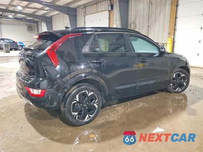 Trzecie zdjęcie samochodu z tyłu: 2023 KIA NIRO EV WIND VIN:KNDCR3L18P5053860 - miniatura