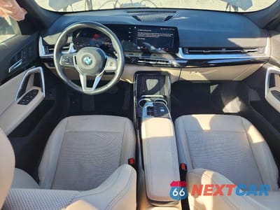 Zdjęcie 8 z 12 samochodu: 2023 BMW X1 XDRIVE28I VIN:WBX73EF00P5Y08052 - miniatura