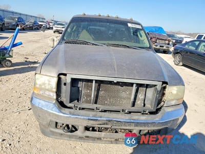 Piąte zdjęcie samochodu w środku: 2003 FORD F-250 3/4 TON VIN:1FTNW20L83EA16982 - miniatura