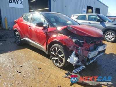 Czwarte zdjęcie samochodu z boku: 2020 TOYOTA C-HR XLE VIN:NMTKHMBX5LR118337 - miniatura
