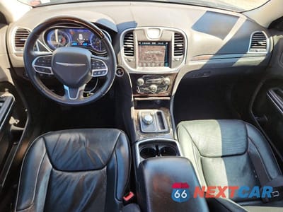 Zdjęcie 8 z 11 samochodu: 2017 CHRYSLER 300C VIN:2C3CCAEG2HH516582 - miniatura