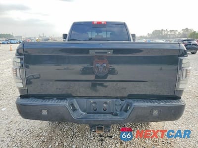 Zdjęcie 6 z 11 samochodu: 2015 RAM 3500 LARAMIE VIN:3C63R2JL2FG681104 - miniatura