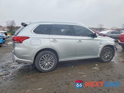 Trzecie zdjęcie samochodu z tyłu: 2022 MITSUBISHI OUTLANDER SEL VIN:JA4J2VA7XNZ026349 - miniatura
