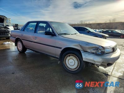 Czwarte zdjęcie samochodu z boku: 1991 TOYOTA CAMRY DELUXE VIN:4T1VV21E1MU062904 - miniatura