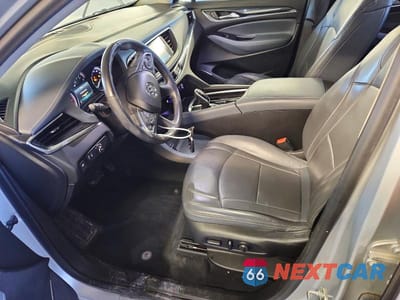 Zdjęcie 7 z 12 samochodu: 2018 BUICK ENCLAVE ESSENCE VIN:5GAERBKW2JJ135423 - miniatura