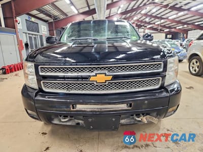 Piąte zdjęcie samochodu w środku: 2013 CHEVROLET SILVERADO K1500 LT VIN:3GCPKSE77DG159660 - miniatura