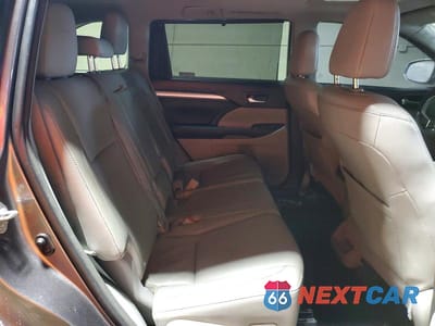 Zdjęcie 11 z 12 samochodu: 2015 TOYOTA HIGHLANDER XLE VIN:5TDJKRFH3FS147077 - miniatura