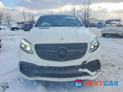 Piąte zdjęcie samochodu w środku: 2017 MERCEDES-BENZ GLE COUPE 63 AMG-S VIN:4JGED7FB7HA068292 - miniatura