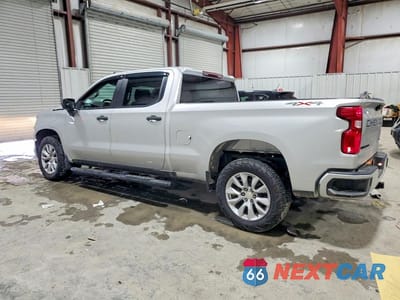Drugie zdjęcie samochodu z przodu: 2022 CHEVROLET SILVERADO K1500 CUSTOM VIN:3GCPDBEKXNG518645 - miniatura