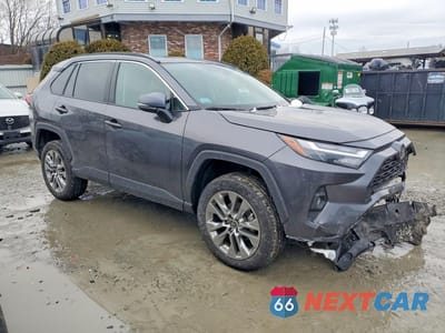 Czwarte zdjęcie samochodu z boku: 2024 TOYOTA RAV4 XLE PREMIUM VIN:2T3A1RFV3RC396427 - miniatura