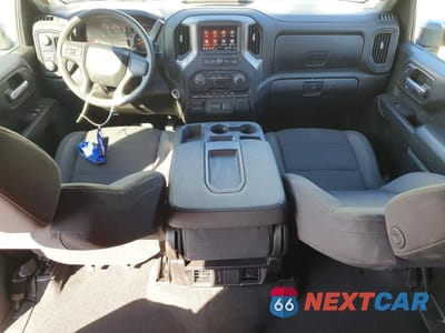 Zdjęcie 8 z 12 samochodu: 2025 CHEVROLET SILVERADO K2500 CUSTOM VIN:1GC4KME76SF366523 - miniatura