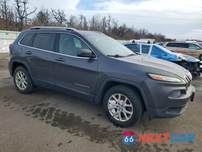 Czwarte zdjęcie samochodu z boku: 2016 JEEP CHEROKEE LATITUDE VIN:1C4PJMCB0GW118220 - miniatura
