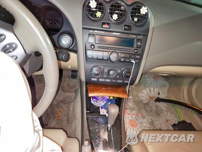 Zdjęcie 8 z 14 samochodu: 2008 NISSAN ALTIMA 3.5 SE VIN:1N4BL24E08C162163 - miniatura