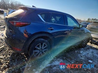 Trzecie zdjęcie samochodu z tyłu: 2017 MAZDA CX-5 GRAND TOURING VIN:JM3KFBDL9H0194425 - miniatura