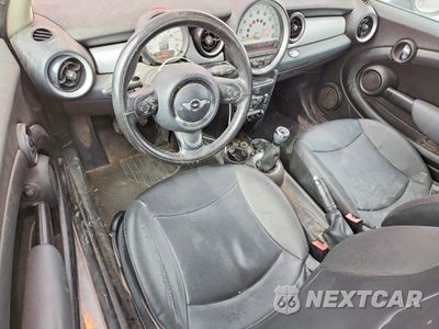 Zdjęcie 8 z 13 samochodu: 2012 MINI COOPER VIN:WMWSU3C5XCT185843 - miniatura