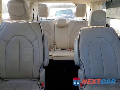 Zdjęcie 10 z 14 samochodu: 2017 CHRYSLER PACIFICA LIMITED VIN:2C4RC1GG1HR551644 - miniatura