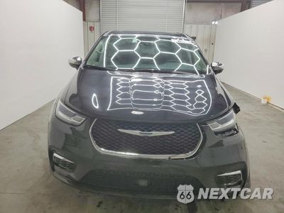 Piąte zdjęcie samochodu w środku: 2023 CHRYSLER PACIFICA HYBRID LIMITED VIN:2C4RC1S70PR604162 - miniatura