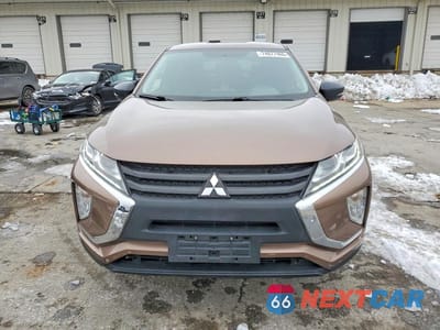 Piąte zdjęcie samochodu w środku: 2019 MITSUBISHI ECLIPSE CROSS LE VIN:JA4AT4AA7KZ051885 - miniatura