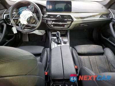 Zdjęcie 8 z 12 samochodu: 2023 BMW 530XE VIN:WBA33AG03PCL98407 - miniatura