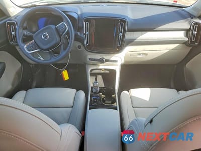 Zdjęcie 8 z 12 samochodu: 2026 VOLVO XC40 PLUS VIN:YV4L12UC0T2700326 - miniatura