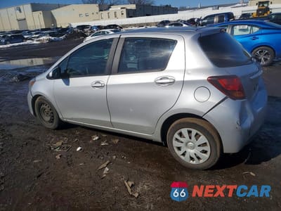 Drugie zdjęcie samochodu z przodu: 2017 TOYOTA YARIS 5-DOOR L VIN:VNKKTUD32HA078045 - miniatura