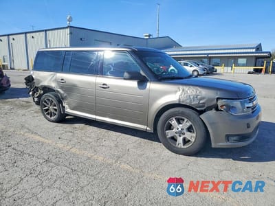 Czwarte zdjęcie samochodu z boku: 2014 FORD FLEX SE VIN:2FMGK5B87EBD43950 - miniatura