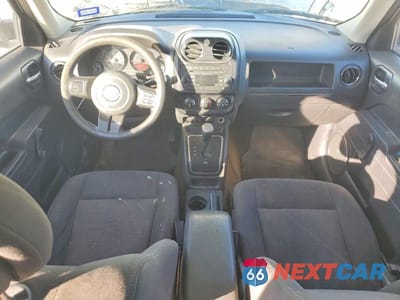 Zdjęcie 8 z 13 samochodu: 2016 JEEP PATRIOT SPORT VIN:1C4NJPBB7GD774355 - miniatura