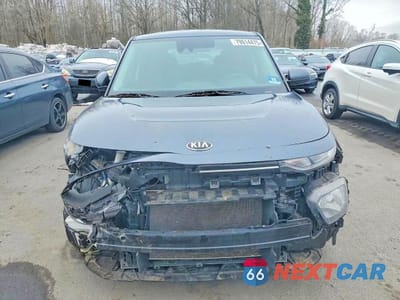 Piąte zdjęcie samochodu w środku: 2020 KIA SOUL S VIN:KNDJ23AUXL7092750 - miniatura