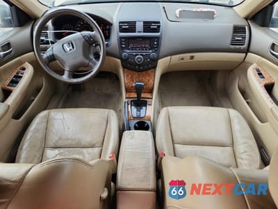 Zdjęcie 8 z 12 samochodu: 2003 HONDA ACCORD EX VIN:1HGCM56673A035631 - miniatura