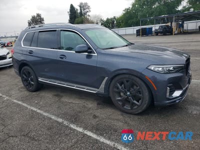 Czwarte zdjęcie samochodu z boku: 2019 BMW X7 XDRIVE40I VIN:5UXCW2C53KL083843 - miniatura