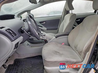 Zdjęcie 7 z 13 samochodu: 2010 TOYOTA PRIUS III VIN:JTDKN3DU3A0160013 - miniatura