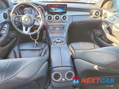 Zdjęcie 8 z 11 samochodu: 2019 MERCEDES-BENZ C 300 4MATIC VIN:55SWF8EB2KU293128 - miniatura