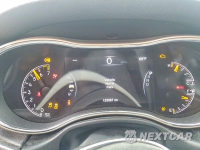 Zdjęcie 9 z 11 samochodu: 2016 JEEP GRAND CHEROKEE LIMITED VIN:1C4RJEBG4GC476515 - miniatura