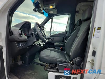 Piąte zdjęcie samochodu w środku: 2022 MERCEDES BENZ SPRINTER 2500 DELIVERY VAN VIN:W1Y40CHY9NT110432 - miniatura