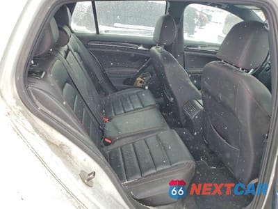 Zdjęcie 10 z 12 samochodu: 2015 VOLKSWAGEN GTI VIN:3VW5T7AU2FM003136 - miniatura