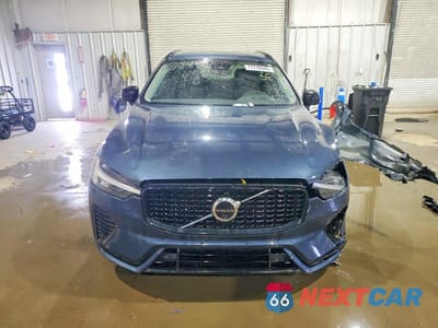 Piąte zdjęcie samochodu w środku: 2024 VOLVO XC60 PLUS VIN:YV4L12RL7R1879777 - miniatura