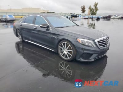 Czwarte zdjęcie samochodu z boku: 2015 MERCEDES-BENZ S 63 AMG VIN:WDDUG7JB5FA071046 - miniatura