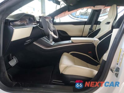 Zdjęcie 7 z 12 samochodu: 2024 TESLA MODEL S VIN:5YJSA1E69RF542222 - miniatura