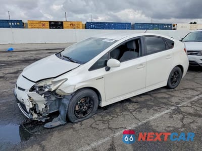 2015 TOYOTA PRIUS JTDKN3DU4F0425044 - główne zdjęcie licytacji z USA - miniatura