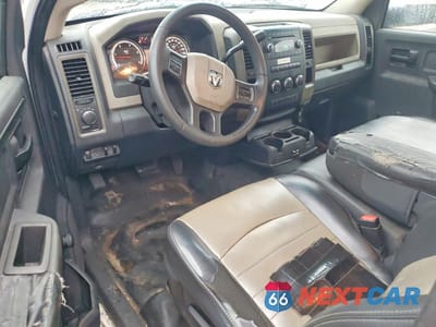 Zdjęcie 8 z 12 samochodu: 2012 DODGE RAM CHASSIS CAB UTILITY / SERVICE TRUCK VIN:3C7WDMCL2CG105685 - miniatura