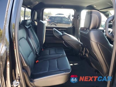 Zdjęcie 10 z 13 samochodu: 2024 RAM 1500 LARAMIE VIN:1C6SRFJT7RN160037 - miniatura