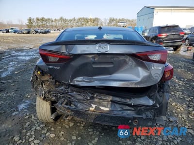 Zdjęcie 6 z 12 samochodu: 2018 MAZDA 3 GRAND TOURING VIN:3MZBN1W30JM258290 - miniatura