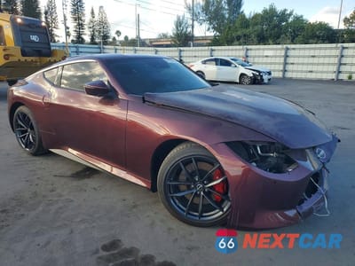 Czwarte zdjęcie samochodu z boku: 2024 NISSAN Z PERFORMANCE VIN:JN1BZ4BH8RM361669 - miniatura